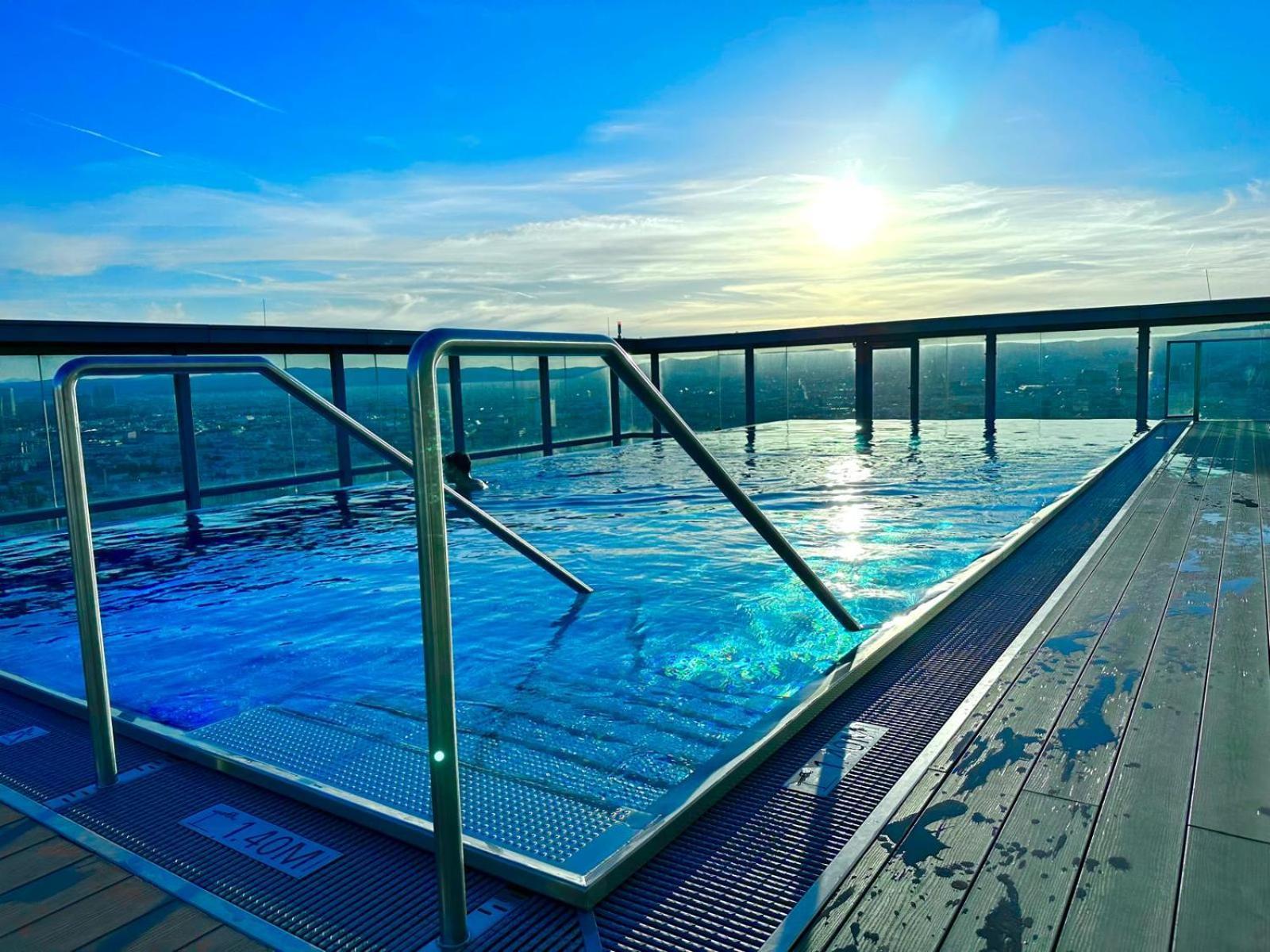 Sky I Rooftop Pool I Netflix Apartamento